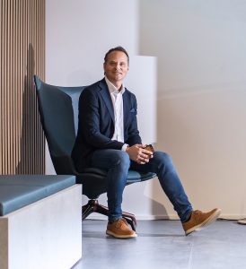 Porträtt på Henric Ipsen.